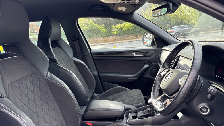 Skoda Kodiaq 1.5 TSI Sport Line 5dr DSG [7 Seat] Petrol Estate